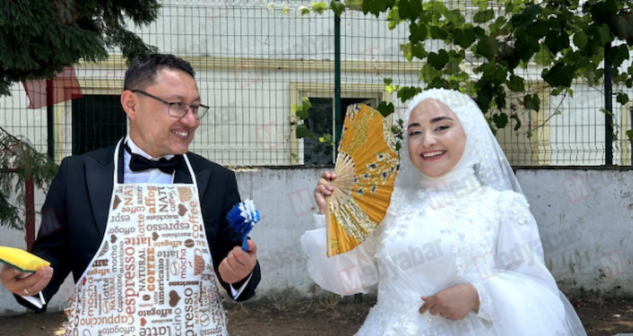 Öğretmen damada ilginç hediye! “İtaat et rahat et”